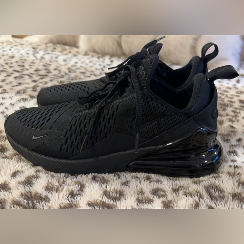 Air Max 270 Black size 9
